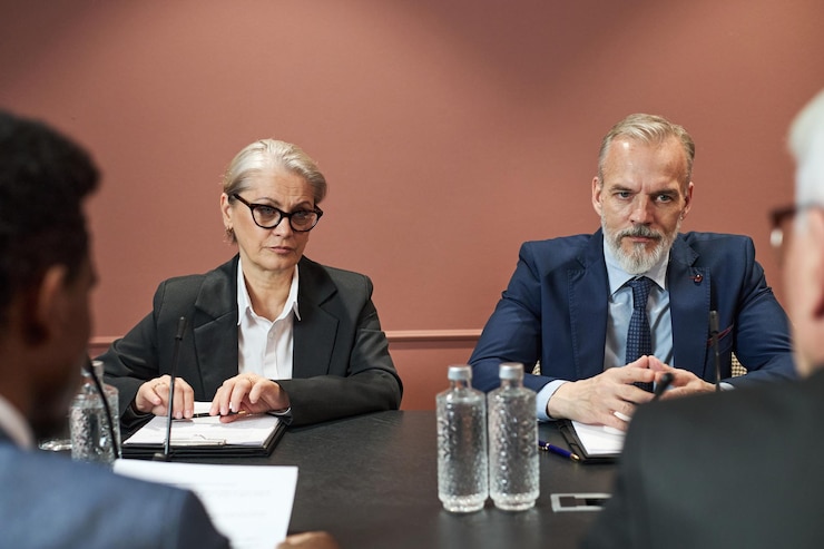 Comparing approaches to legal counsel